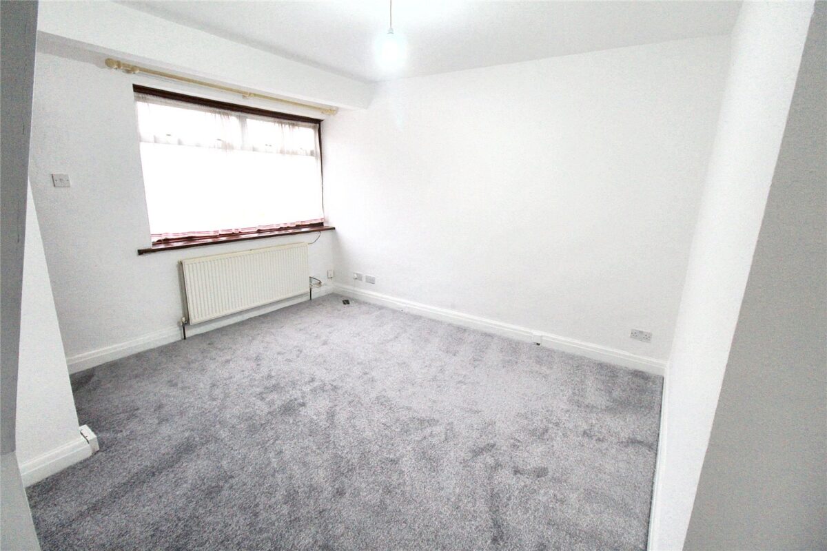 Oval Road South, Dagenham, Essex, RM10 9DP