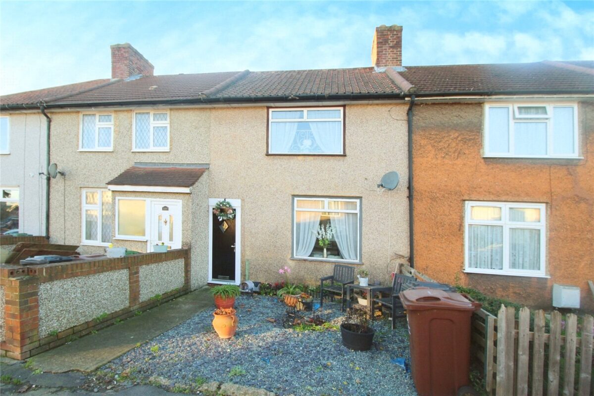 Lymington Road, Dagenham, Essex, RM8 1RT