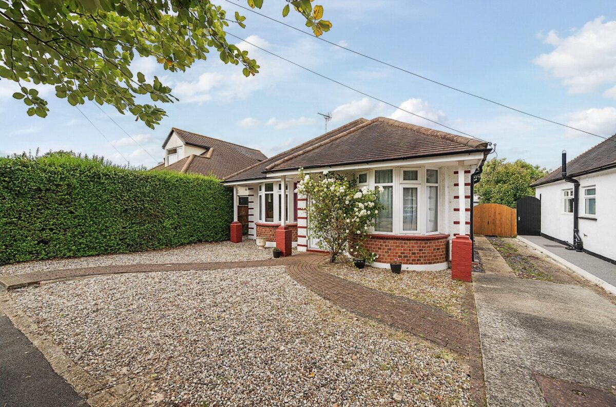 Briarwood Drive, Leigh-on-Sea, Essex, SS9 4LA