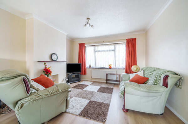 Kingshill Avenue, Romford, RM5 2SA