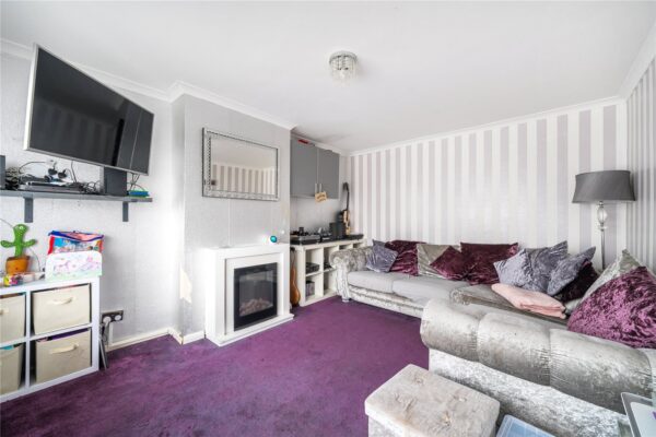 Roseberry Gardens, Upminster, RM14 1NN