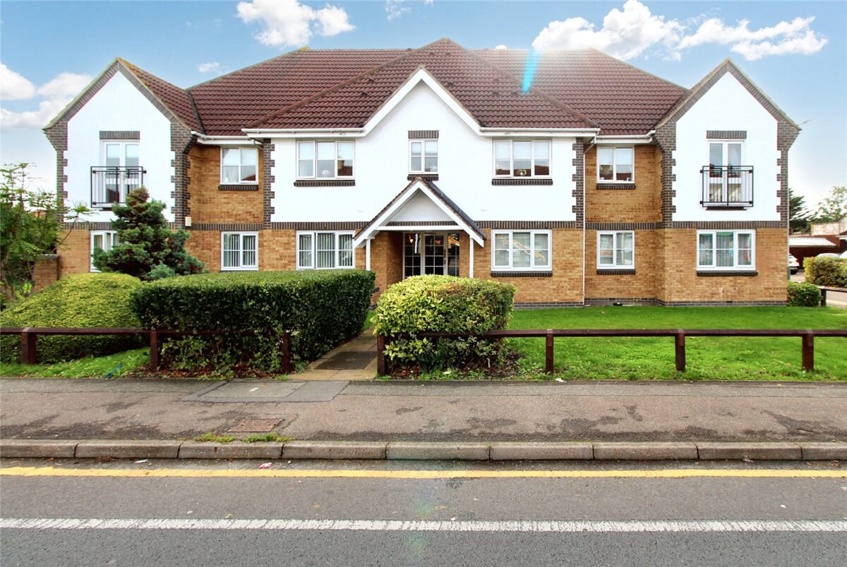 Priory Mews, Hornchurch, RM11 1DF