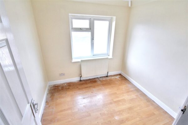 Becontree Avenue, Dagenham, RM8 3HH