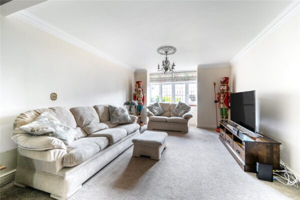 Pretoria Road, Romford, RM7 7AU