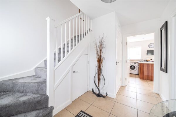 Egbert Close, Hornchurch, RM12 5DE