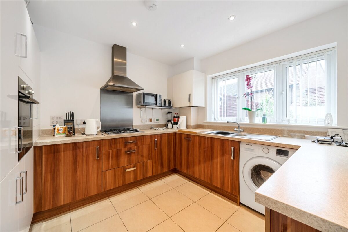 Egbert Close, Hornchurch, RM12 5DE