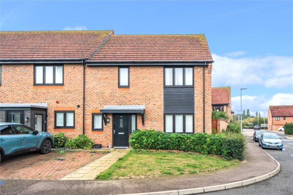 Egbert Close, Hornchurch, RM12 5DE