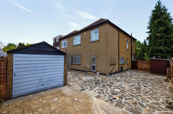 St. Marys Lane, Upminster, RM14 2QU