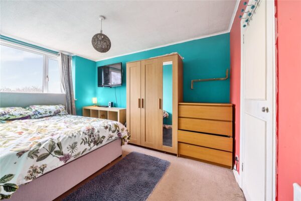 Copthorne Gardens, Hornchurch, RM11 3DL