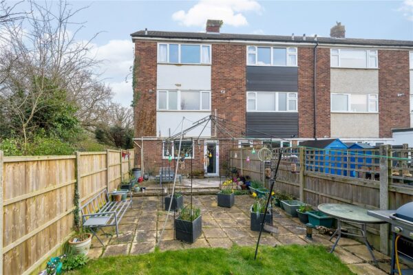 Copthorne Gardens, Hornchurch, RM11 3DL