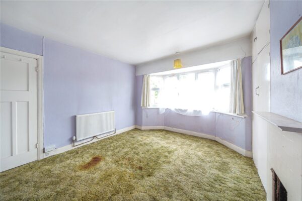 Wayside Avenue, Hornchurch, RM12 4LL