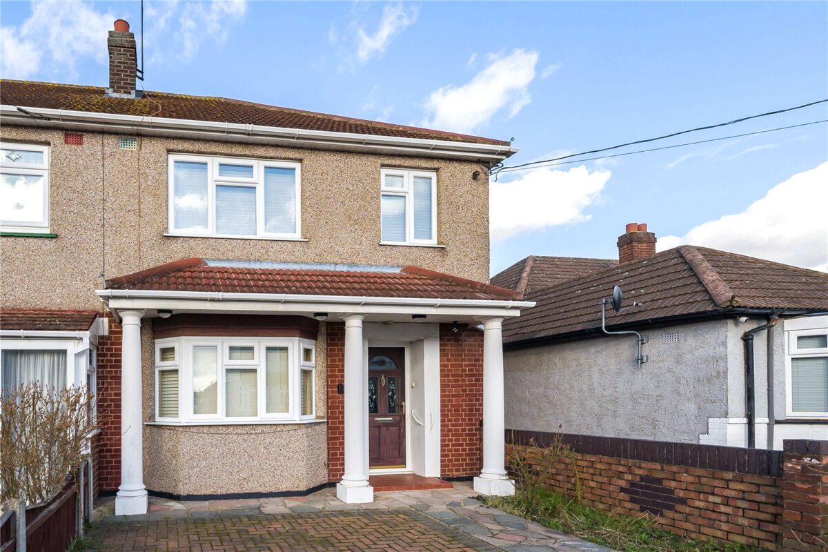 Frederick Road, Rainham, RM13 8NS