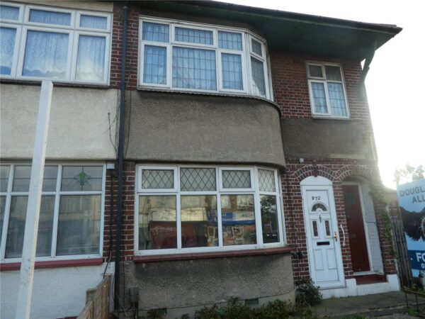 High Road, Romford, RM6 4BA