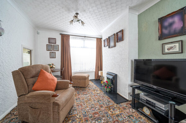 Askwith Road, Rainham, RM13 8ER