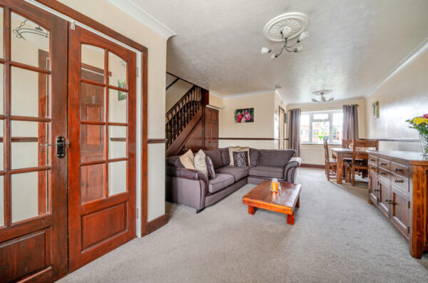 Lynbrook Close, Rainham, RM13 8DD