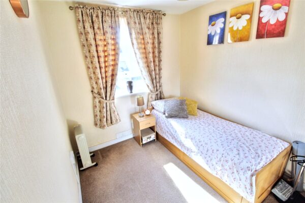 London Road, Romford, RM7 9PR