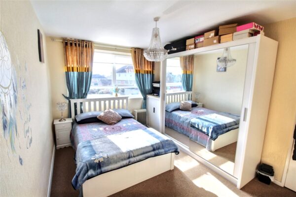 London Road, Romford, RM7 9PR