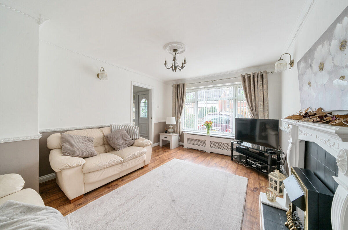 Tangmere Crescent, Hornchurch, RM12 5PX