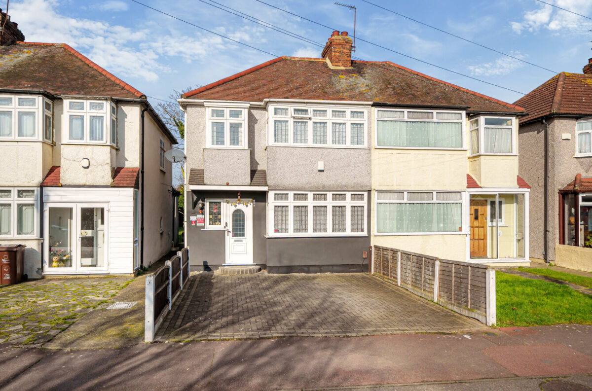 Lincoln Avenue, Romford, RM7 0SJ