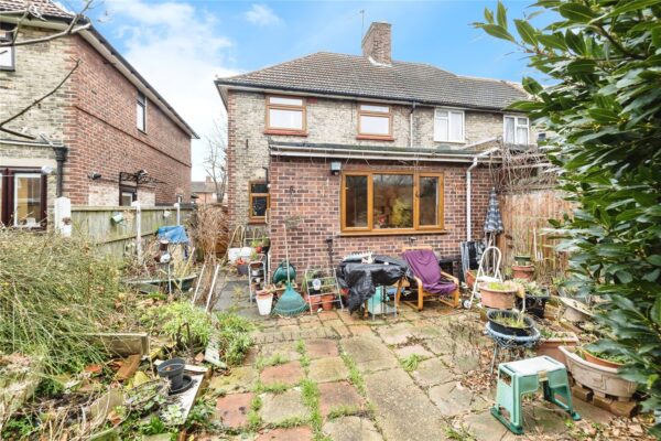 Valence Avenue, Dagenham, RM8 1TS